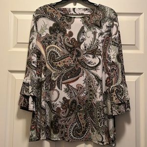 New Directions White w/Green, Pink and Black Paisley, Ruffle Sleeve Top Size L